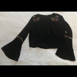 ❤️Crop Top with cute flare hem❤️